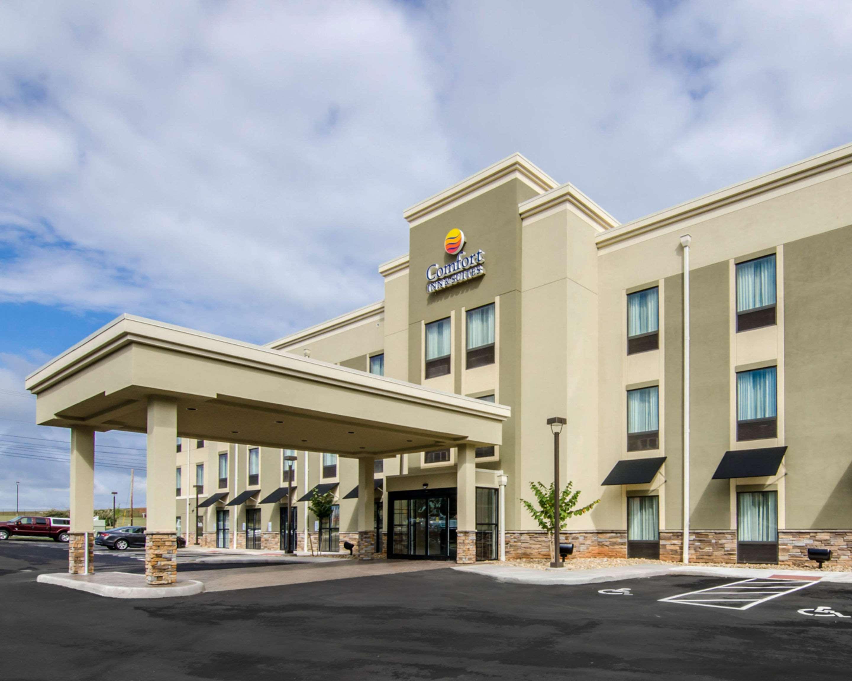 Comfort Inn & Suites Lynchburg Airport - University Area Kültér fotó