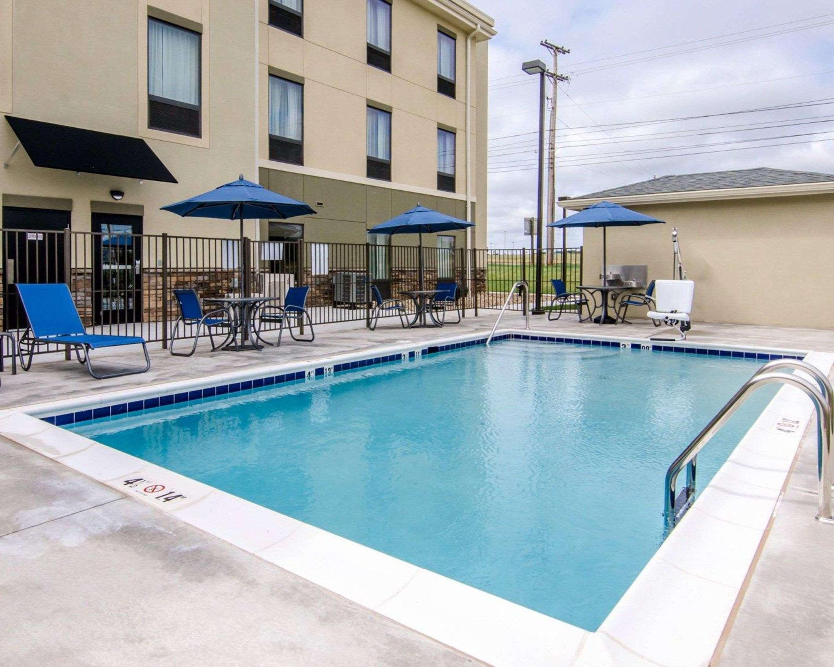 Comfort Inn & Suites Lynchburg Airport - University Area Kültér fotó